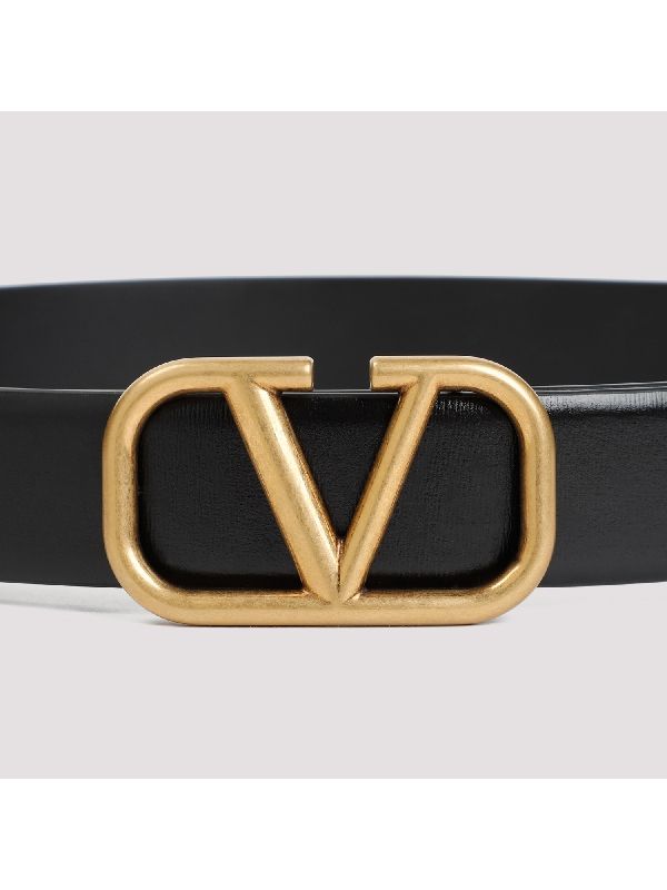 V Logo Leather Belt