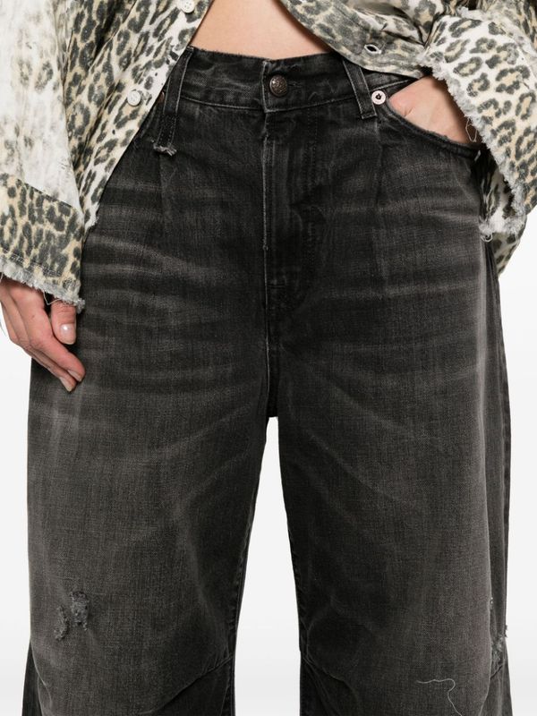 Distressed Wide Crop Denim Pants