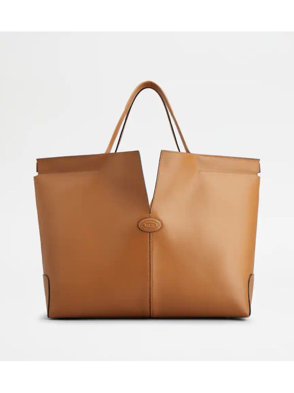 Di Leather Medium Tote Bag