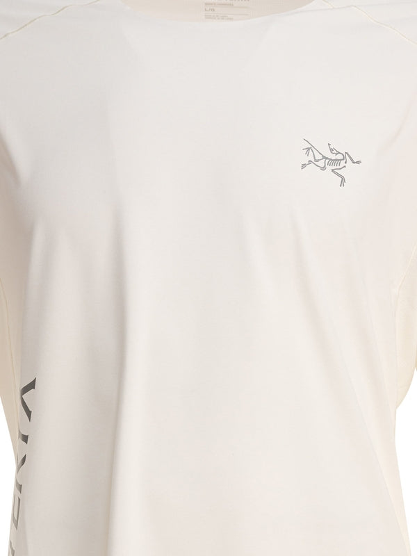 Chest Logo Long-sleeve T-shirt