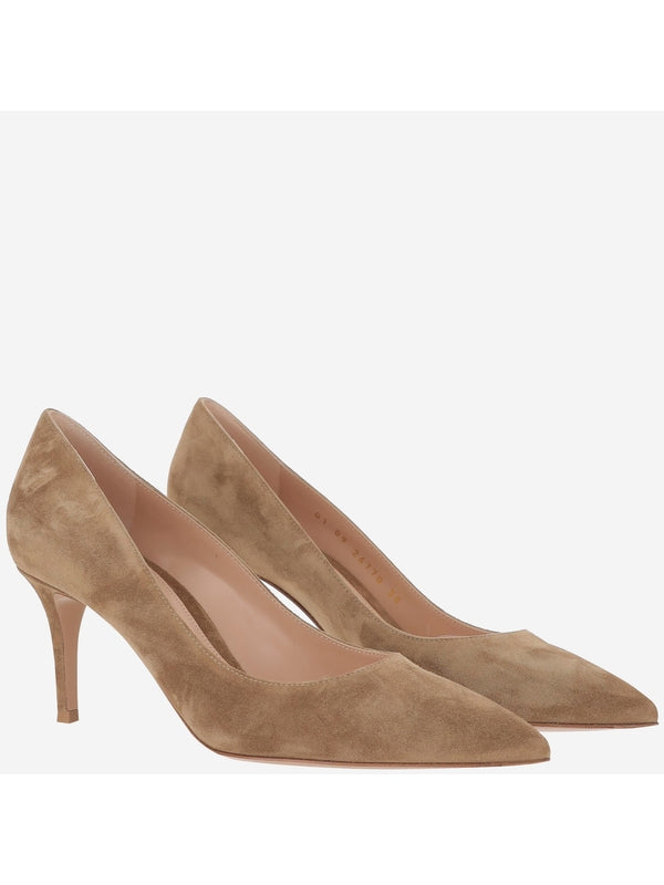 70 Suede Pumps Heels