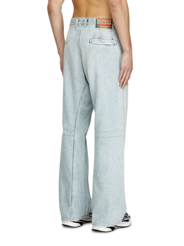 Zeta Back Logo Patch Denim Pants