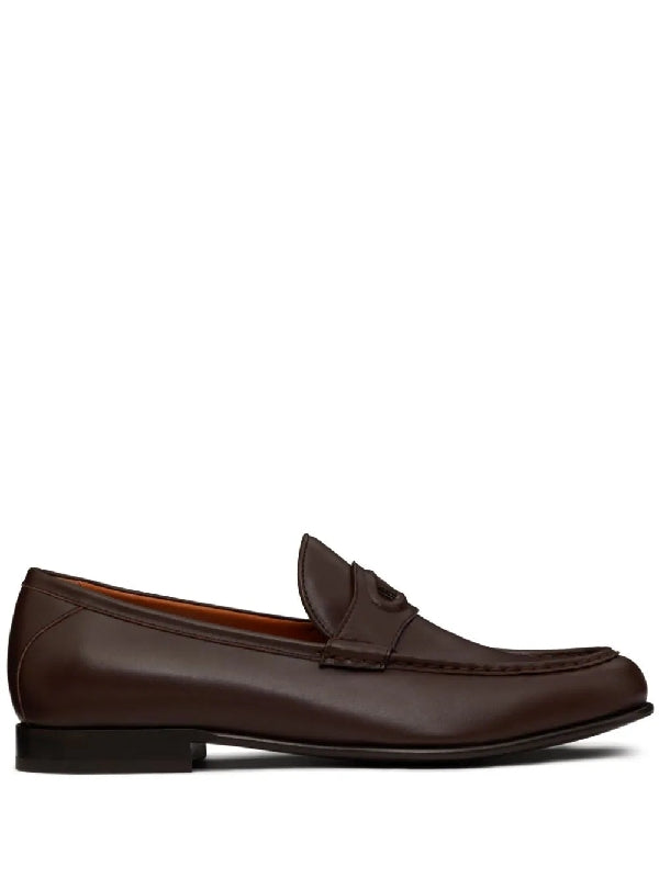 V Logo Detail Leather Loafers