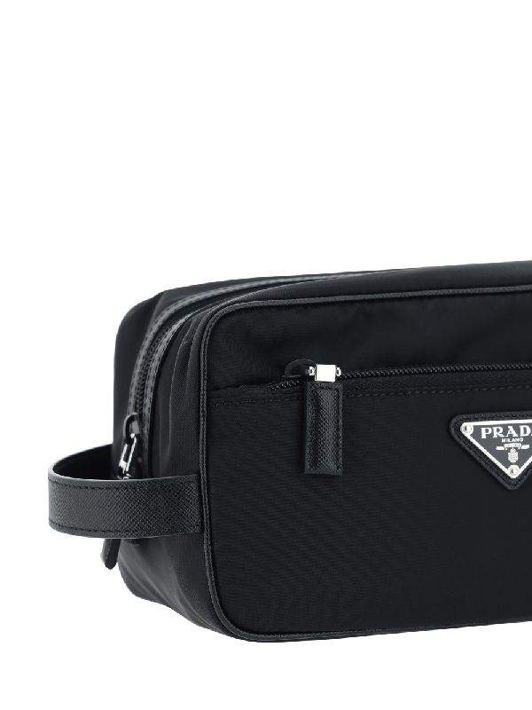 Triangle Logo Re-Nylon
  Pouch