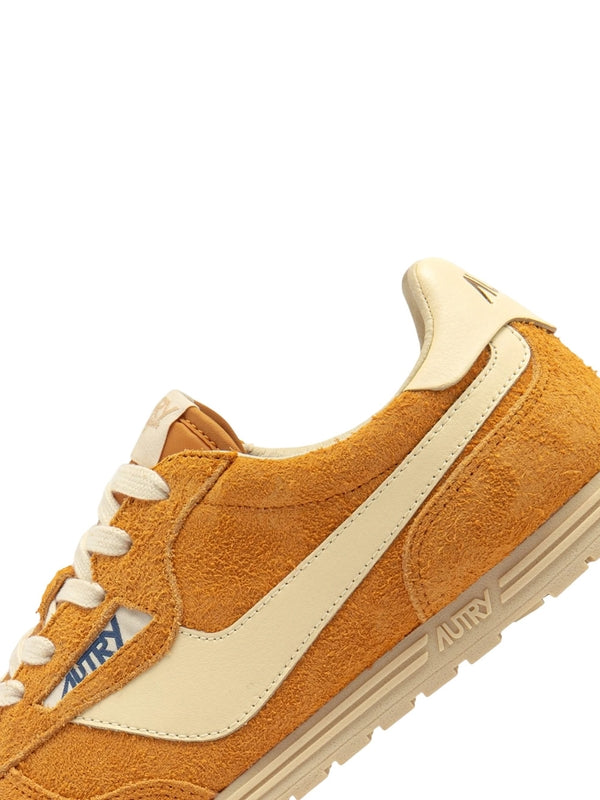 Windspin Suede Lowtop Sneakers