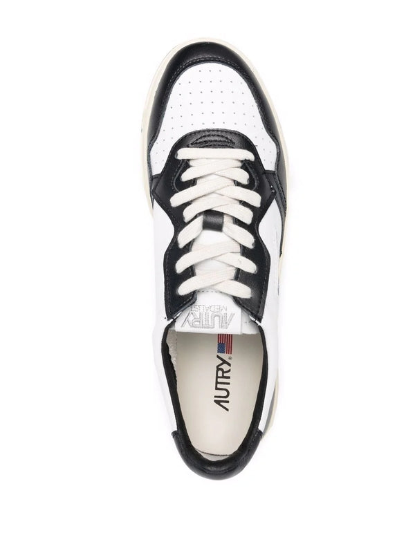 AULMWB01 Low top Sneakers