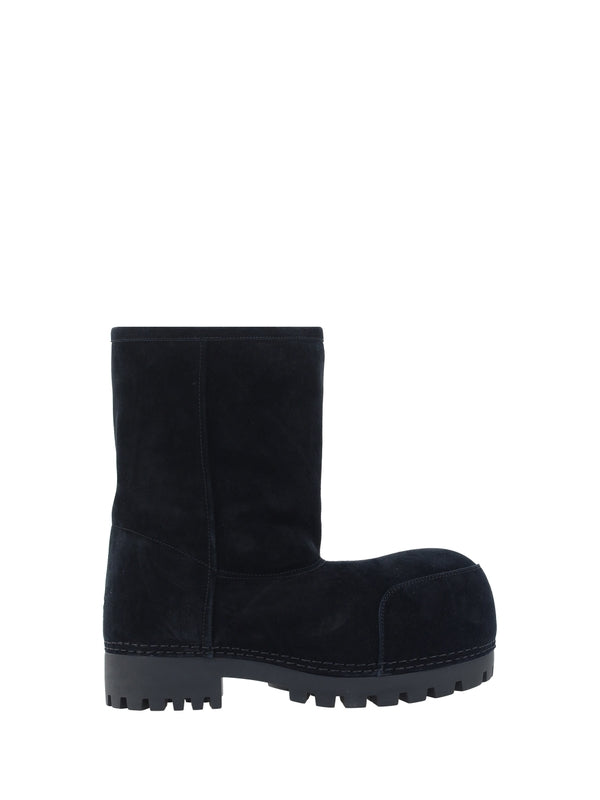 Alaska Suede Boots