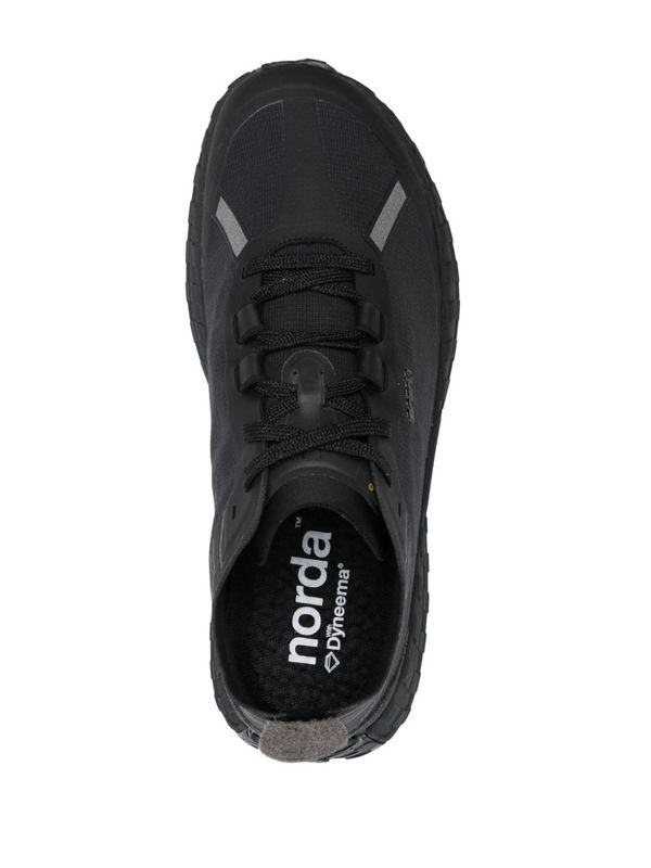 001 Logo Low
  Top Sneakers