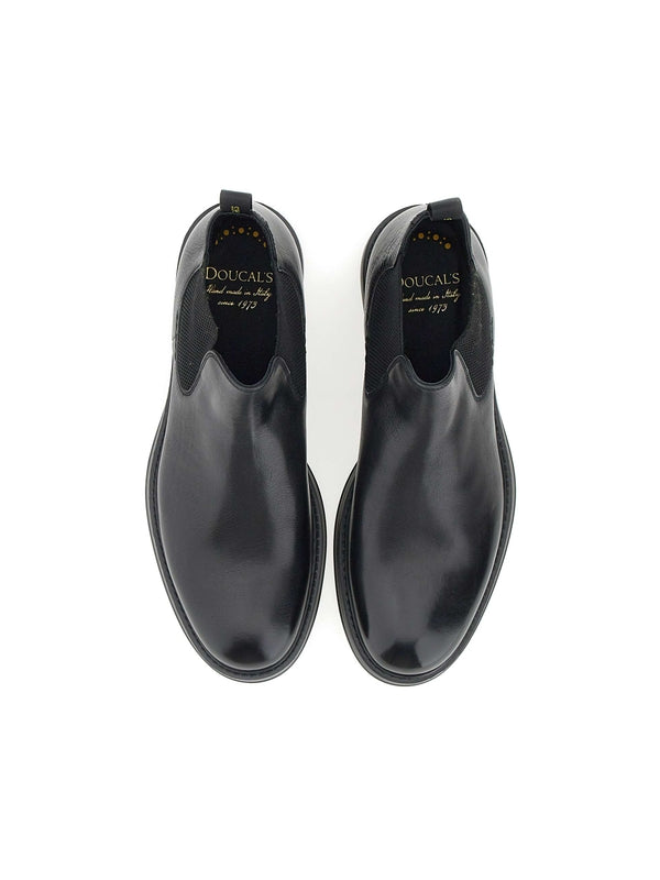 Doucal'S Black Chelsea Boots